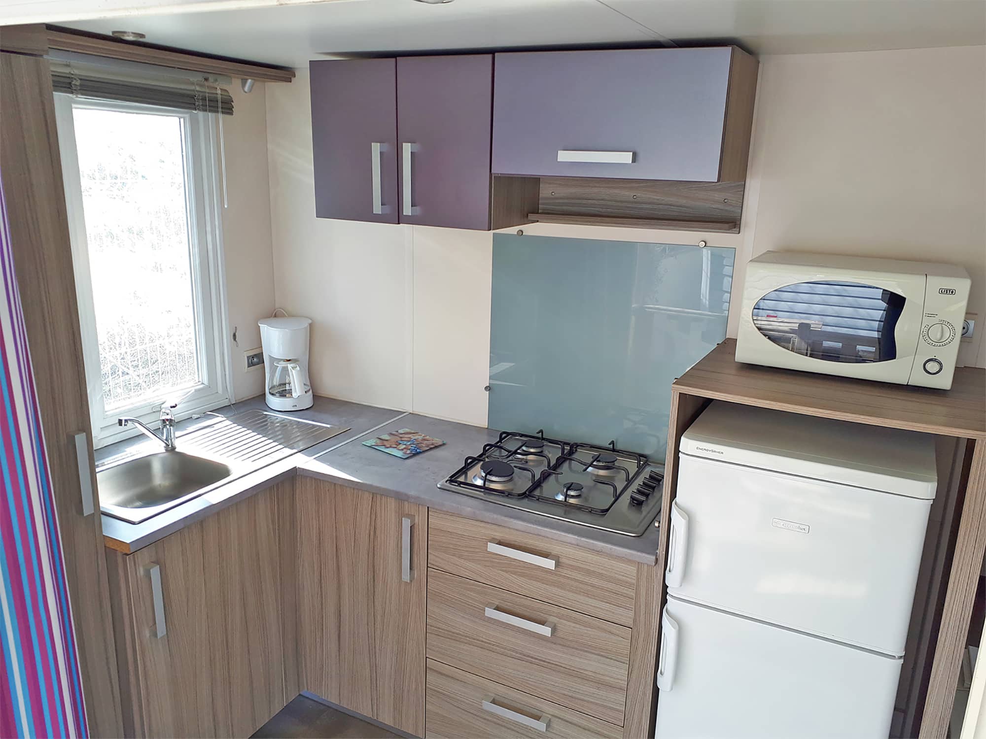 belle cuisine lumineuse et moderne