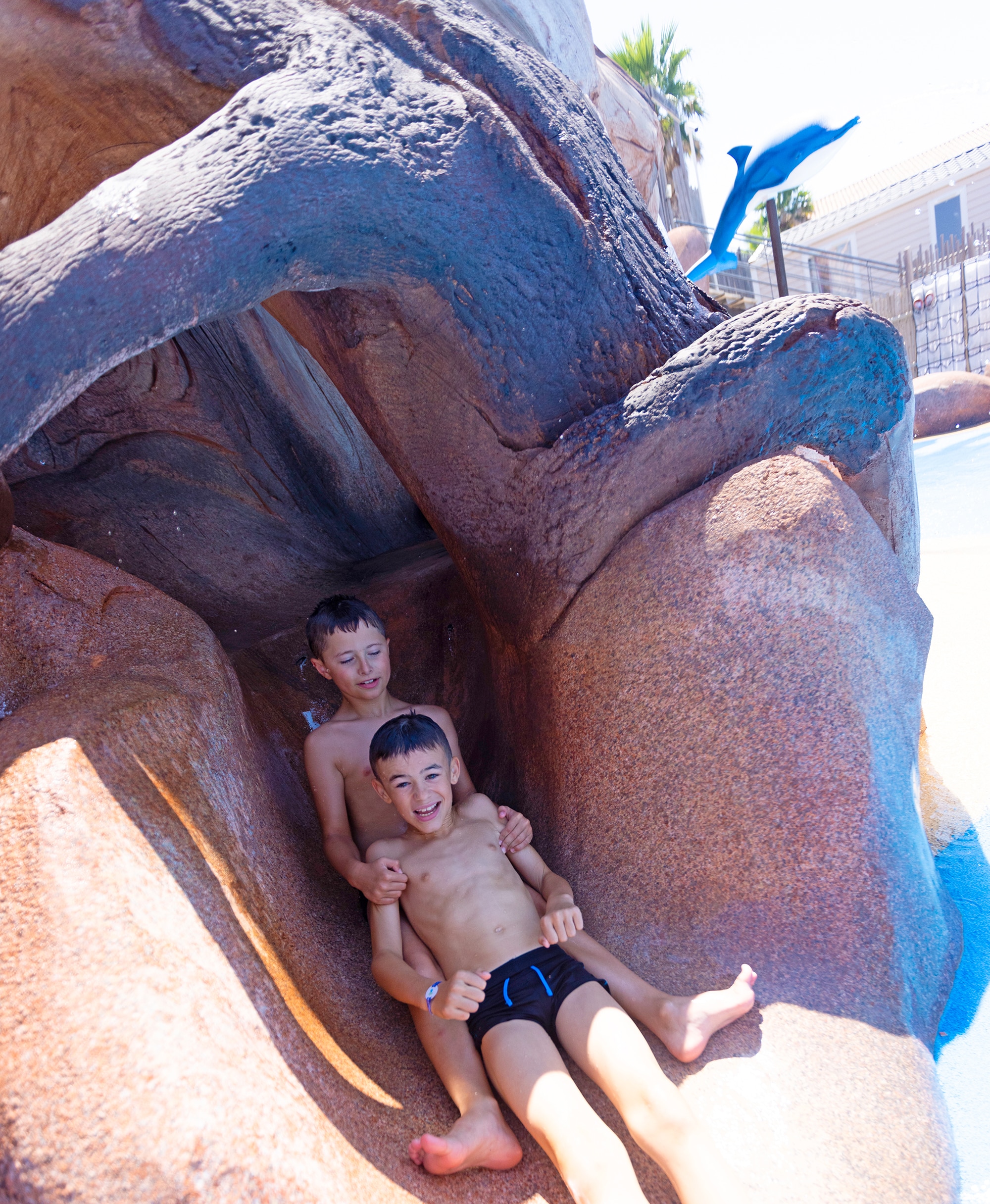 Piscine bassin enfants profondeur 0.20 mètres - Photo de Camping Robinson,  Marseillan Plage - Tripadvisor