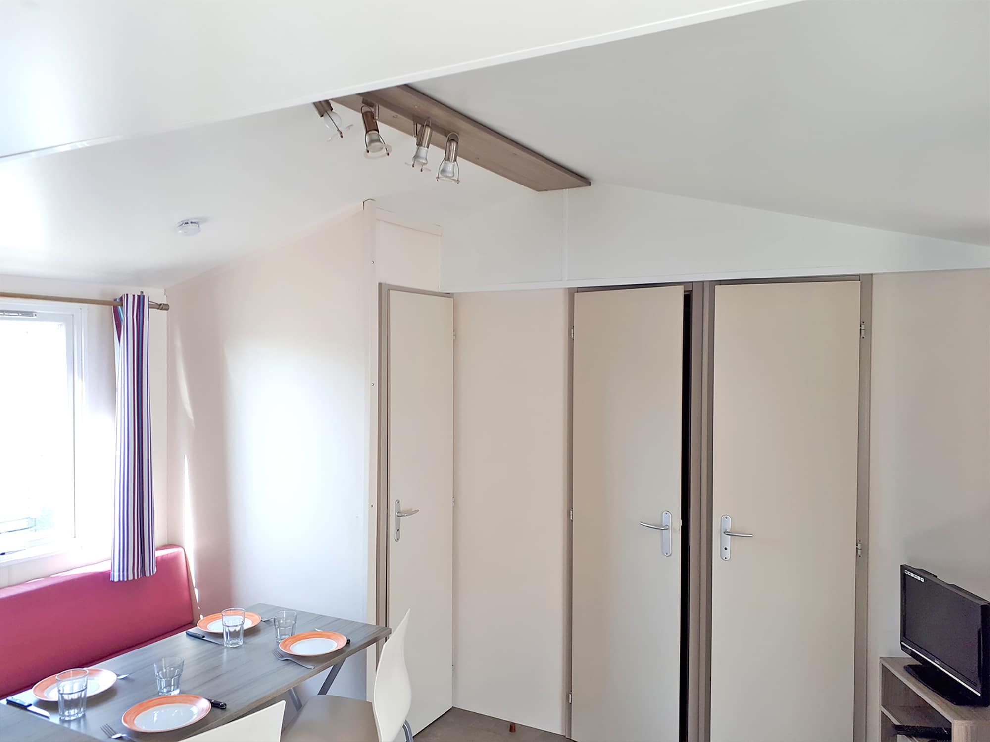 interieur du mobil hom super mercure